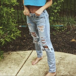 American Eagle boyfriend/Tomgirl jeans